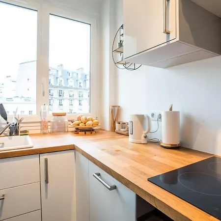 Nice Bright Apartment Near Nation * パリ