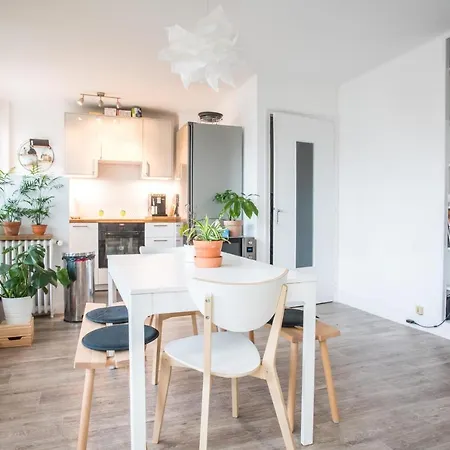 Nice Bright Apartment Near Nation パリ